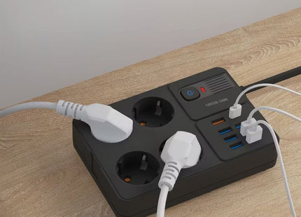 Green Lion EU Power Socket 7 USB-A Port & 1 PD Port - Black